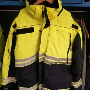 responder parka